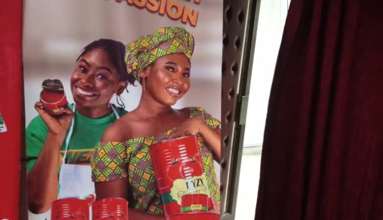 LYZY Tomato Mix makes grand appearance at Foster Romanus event